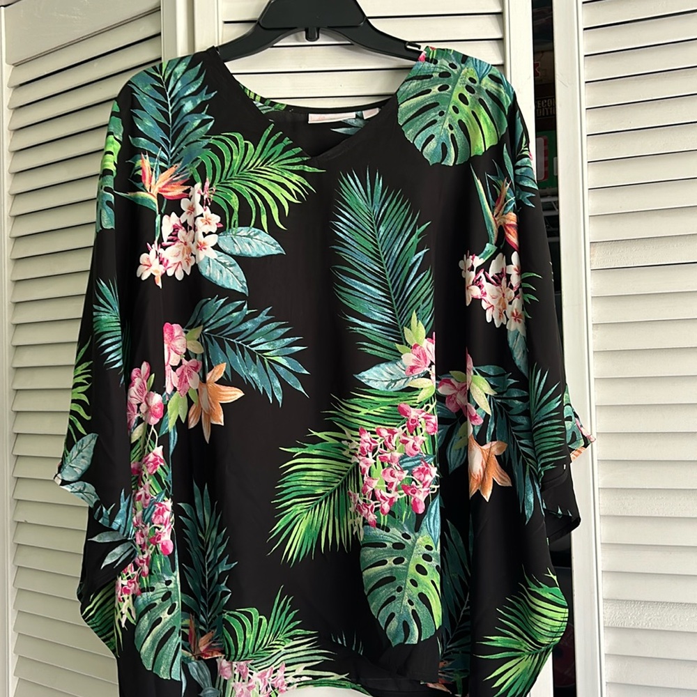 Belle by Kim Gravel Tropical Blouse Ladies Medium